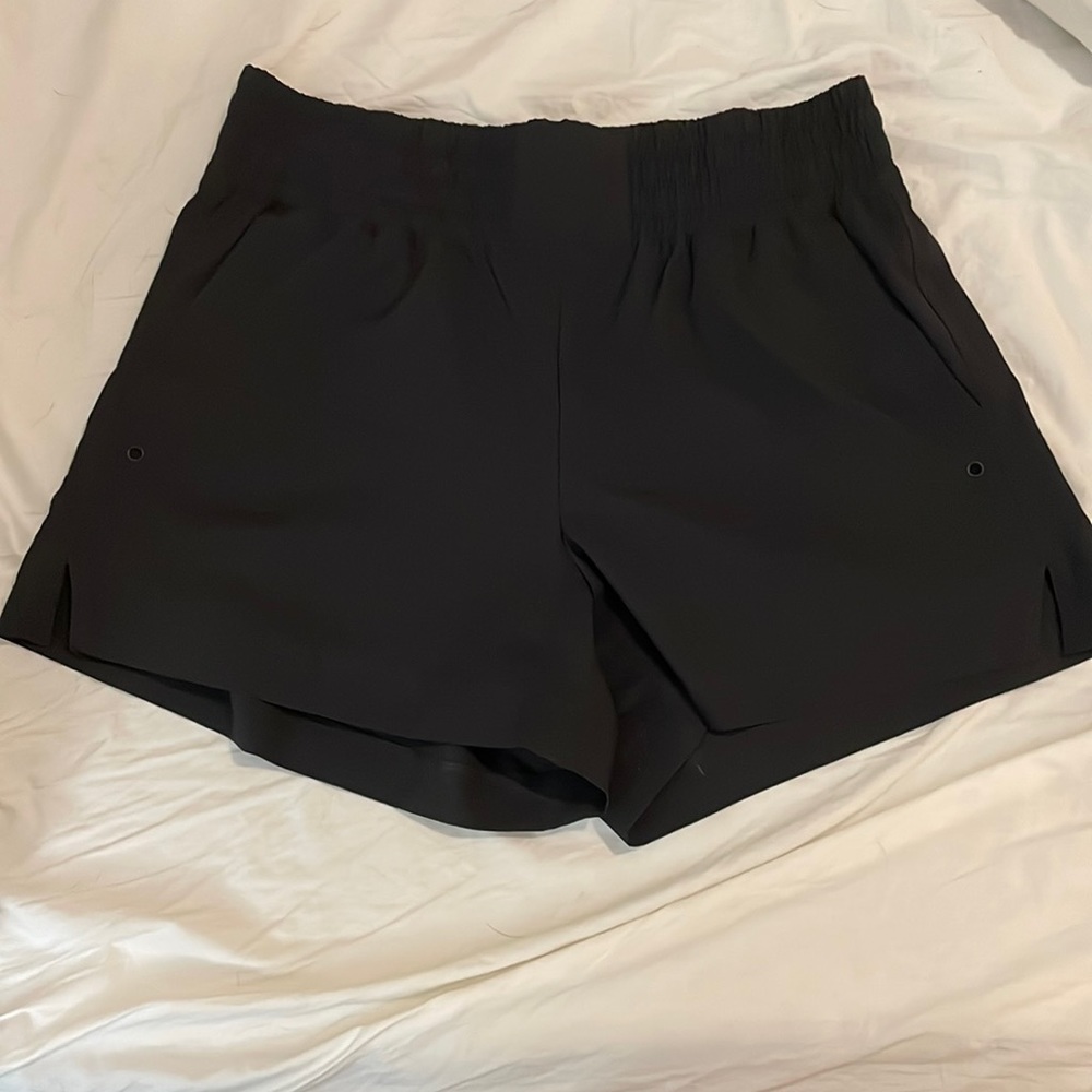 Old Navy High-Waisted StretchTech Shorts - 4-inch inseam